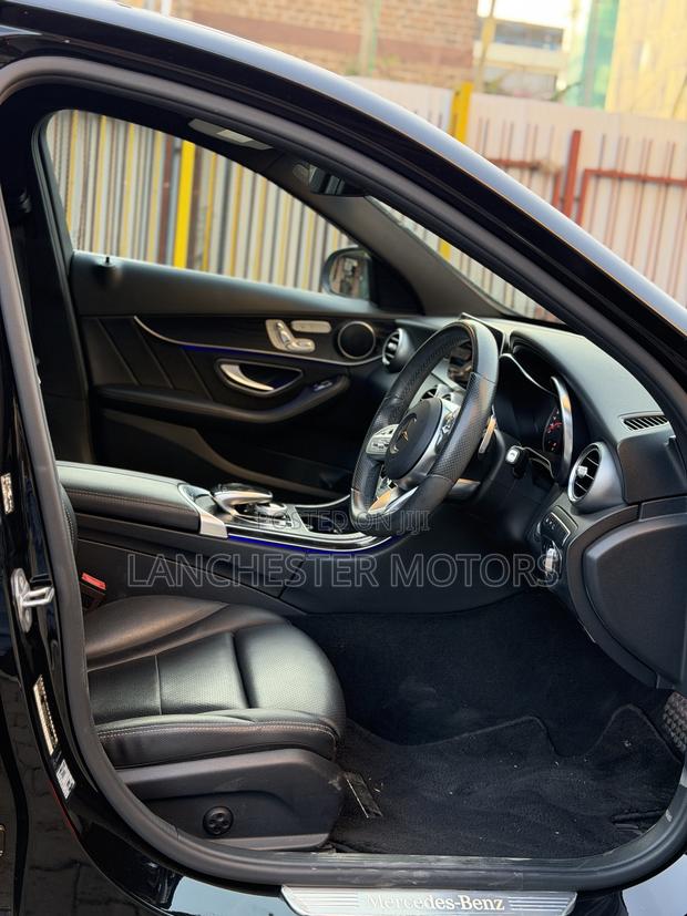 Mercedes-Benz C200 2019 Black