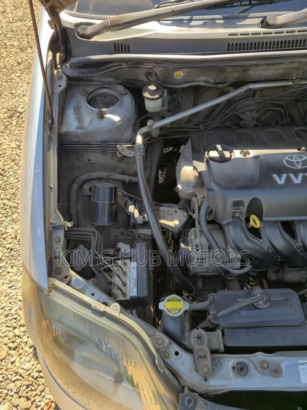 Toyota Corolla 2005 Silver