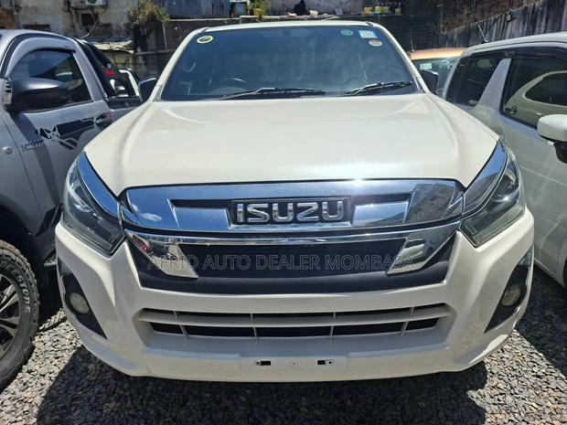 Isuzu D-MAX 2018 White