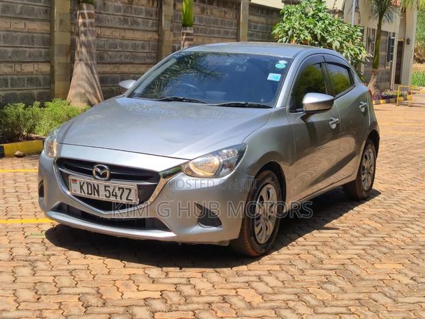 Mazda Demio 2016 Silver