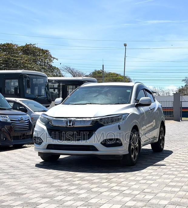 Honda Vezel 2019 White