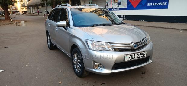 Toyota Corolla Fielder 2014 Silver