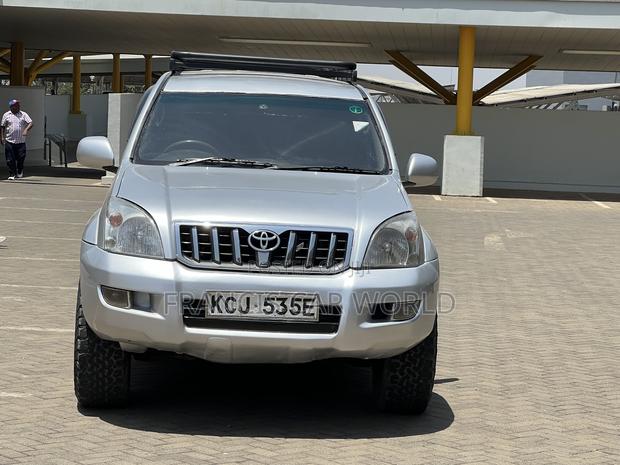 Toyota Land Cruiser Prado 2009 Silver