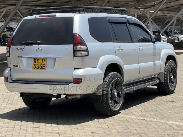 Toyota Land Cruiser Prado 2009 Silver