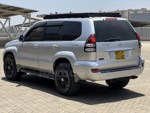Toyota Land Cruiser Prado 2009 Silver