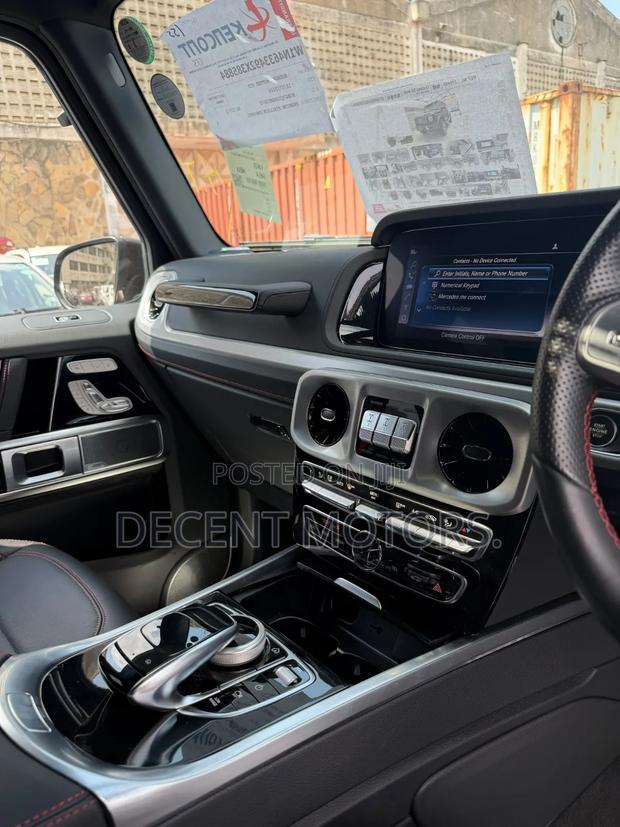 Mercedes-Benz G-Class 2021 Maroon