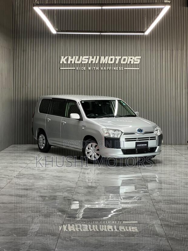 Toyota Succeed 2019 Silver