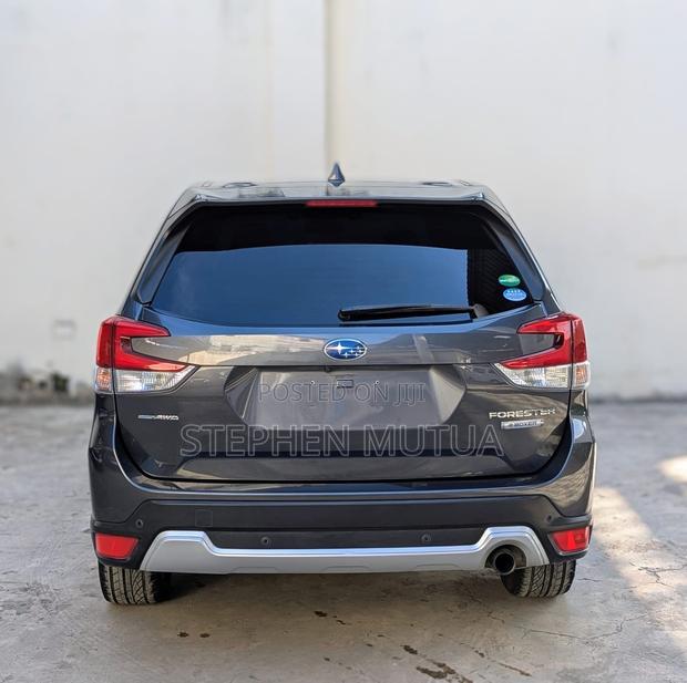 Subaru Forester 2019 Gray