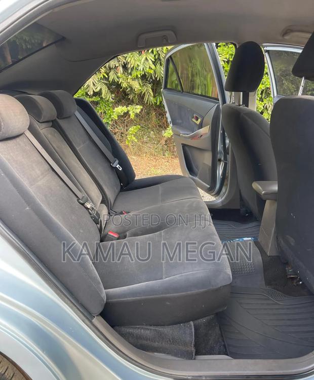 Toyota Premio 2012 Silver