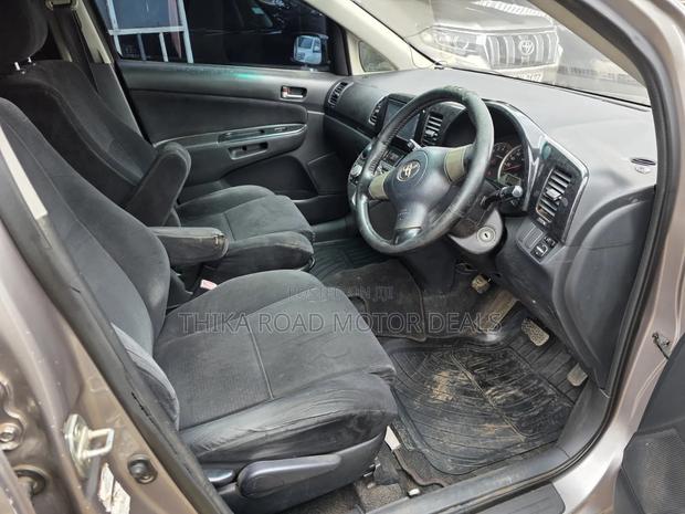 Toyota Wish 2009
