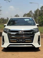 Toyota Noah 2019 Pearl for sale