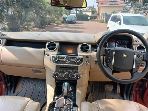 Land Rover Range Rover 2010 Maroon