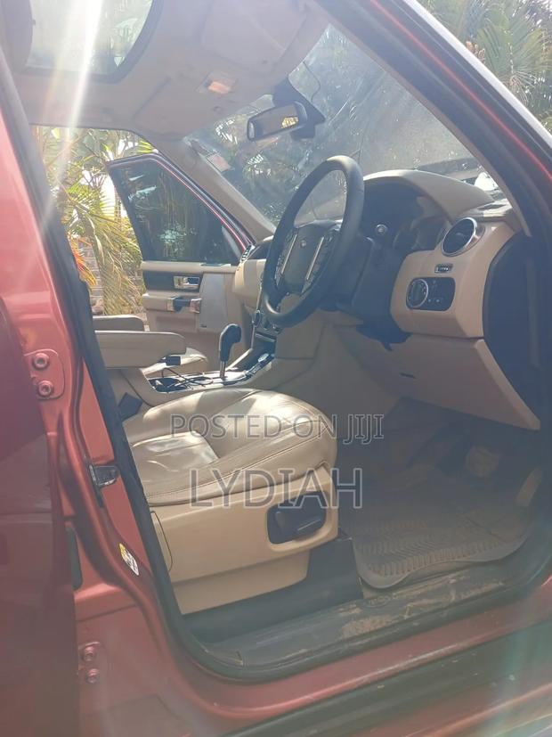 Land Rover Range Rover 2010 Maroon