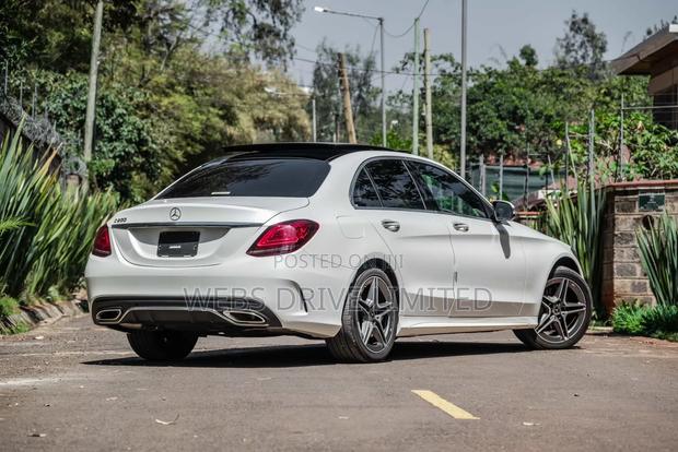 Mercedes-Benz C200 2019 Pearl