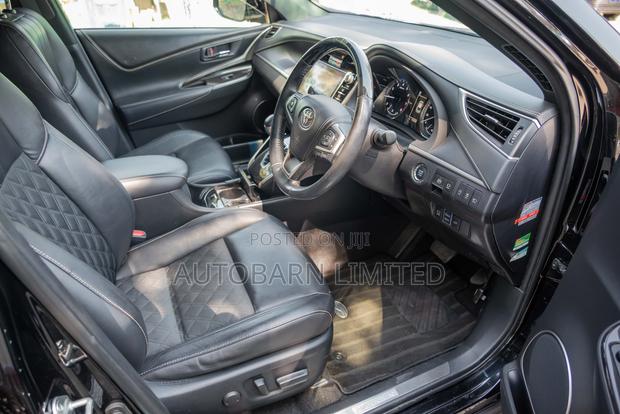 Toyota Harrier 2.0 2018