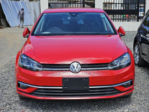 Volkswagen Golf TSI S FWD 2018 Red
