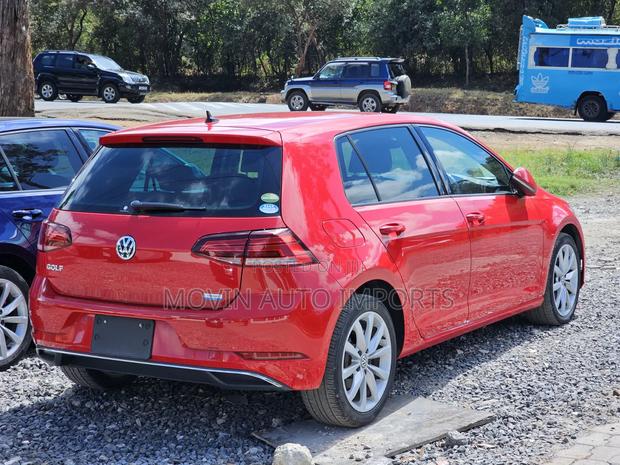 Volkswagen Golf TSI S FWD 2018 Red