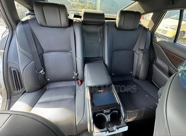 Toyota Crown Platinum AWD 2024 Gray