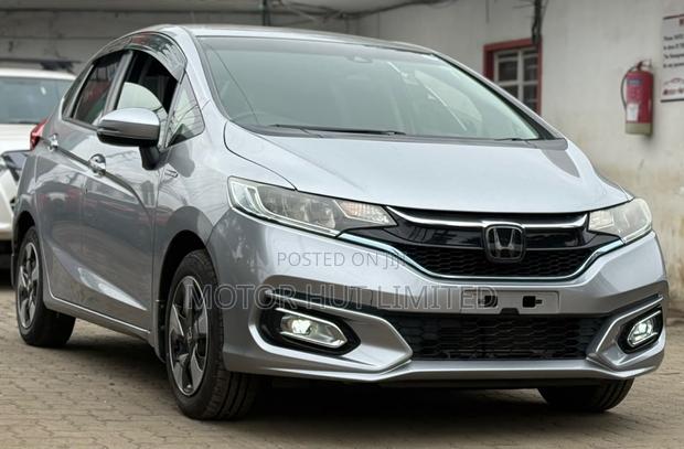 Honda Fit 2019 Silver