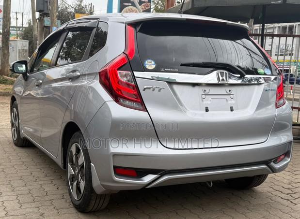 Honda Fit 2019 Silver
