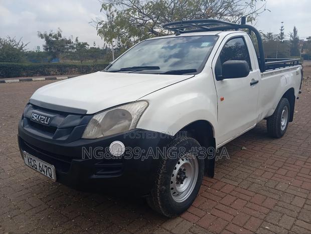Isuzu D-MAX 2015 White