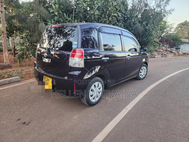 Toyota Spade 2016 Purple