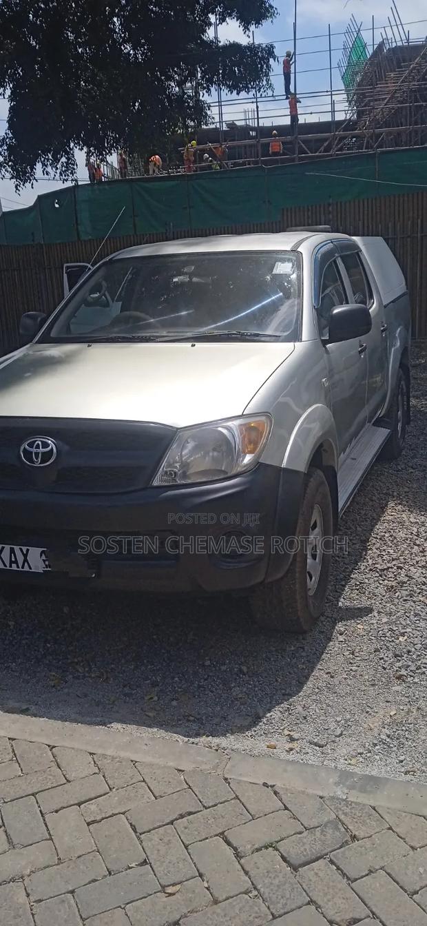 Toyota Hilux 2007 Silver