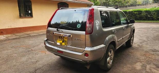 Nissan X-Trail 2007 Gold