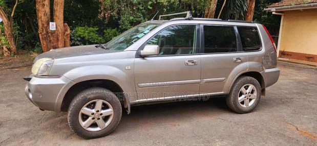 Nissan X-Trail 2007 Gold