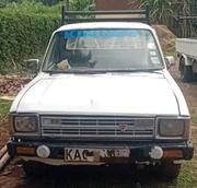 Toyota Hilux 2200 4x4 1986 White for sale