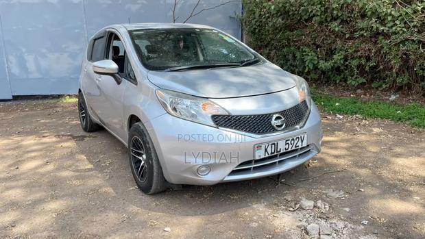 Nissan Note 2017 Silver