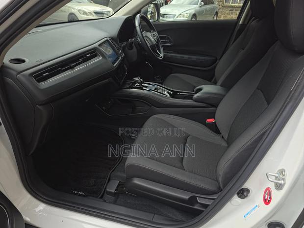 Honda Vezel 2019 White
