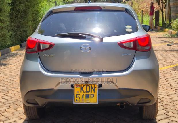 Mazda Demio 2016 Silver