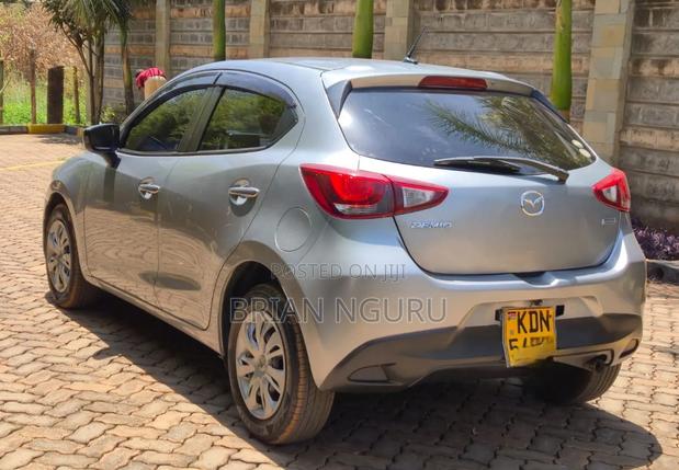 Mazda Demio 2016 Silver