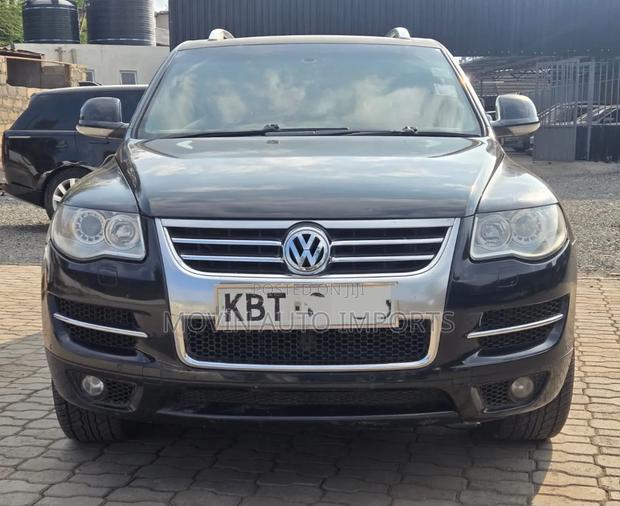 Volkswagen Touareg 2006 Gray