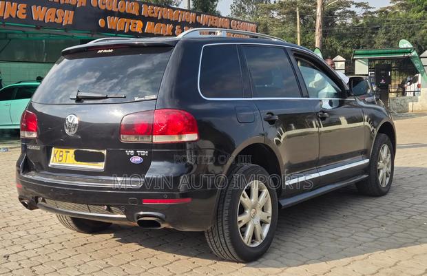 Volkswagen Touareg 2006 Gray