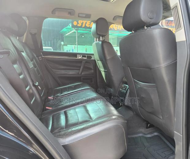 Volkswagen Touareg 2006 Gray