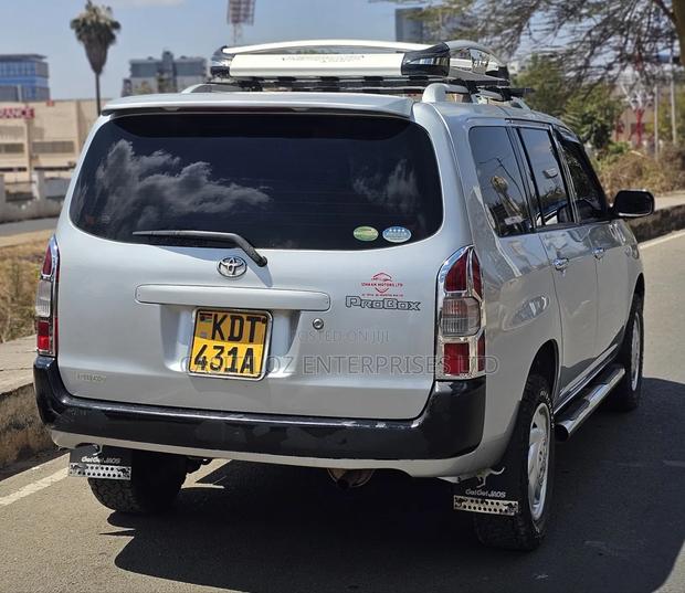 Toyota Probox 2018 Silver