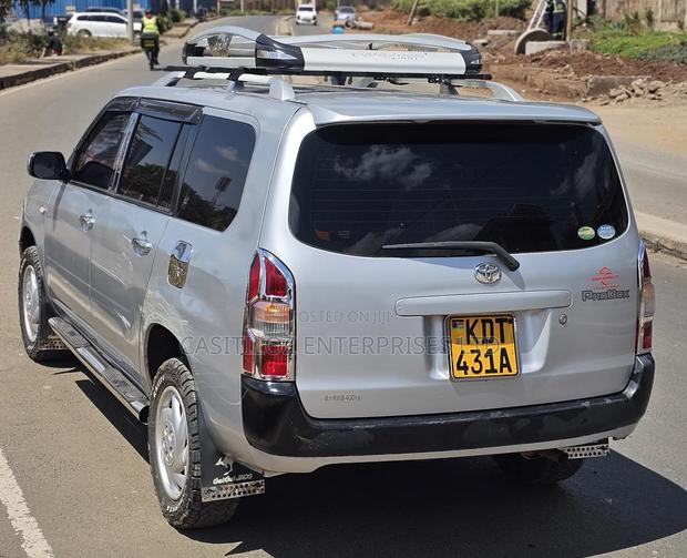 Toyota Probox 2018 Silver
