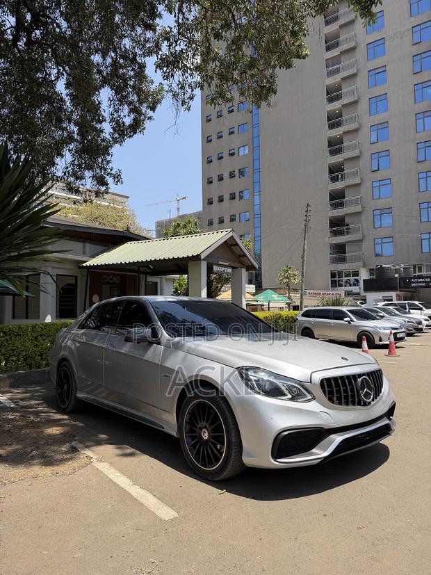 Mercedes-Benz E250 2010 Silver