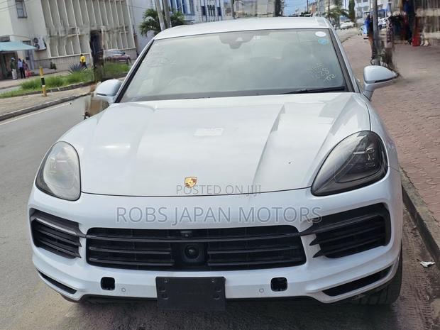 Porsche Cayenne S AWD 2019 Pearl