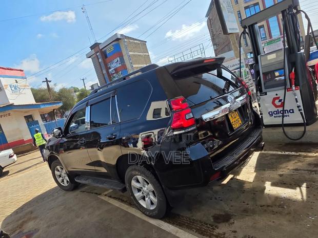Toyota Land Cruiser 2014 Black