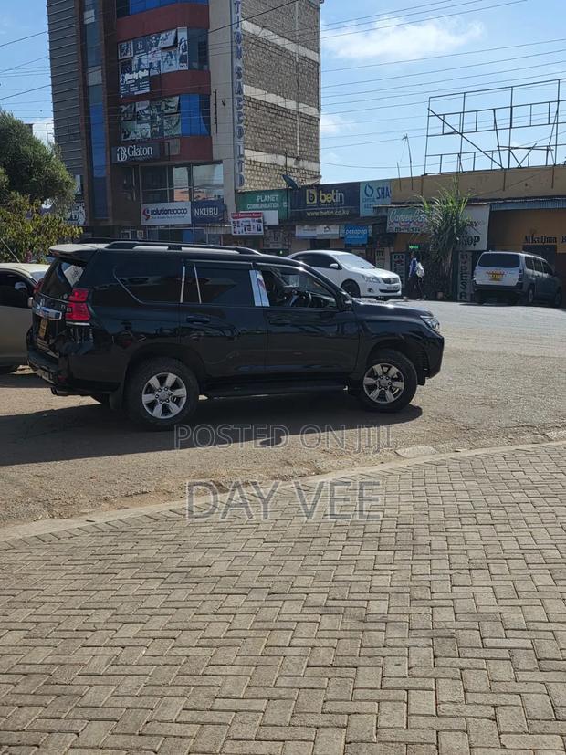 Toyota Land Cruiser 2014 Black