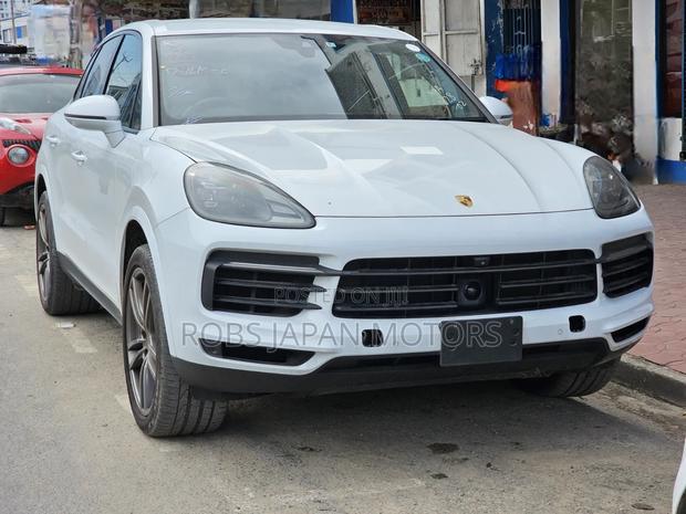 Porsche Cayenne S AWD 2019 Pearl