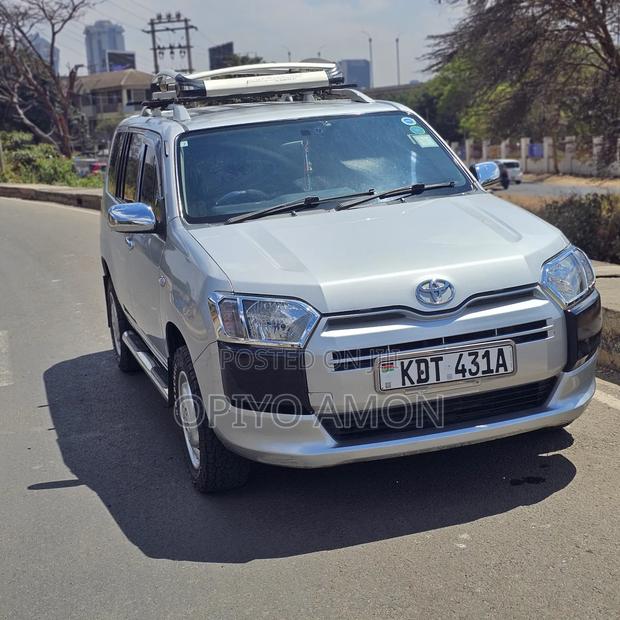 Toyota Probox 2018 Silver