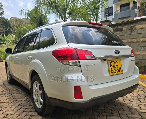 Subaru Outback 2014 Pearl