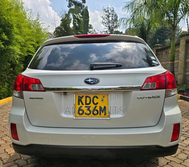 Subaru Outback 2014 Pearl