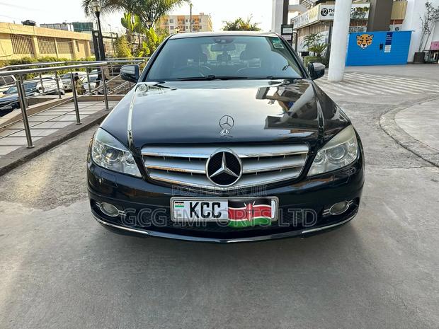 Mercedes-Benz C200 2009 Black