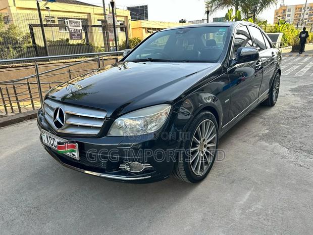 Mercedes-Benz C200 2009 Black