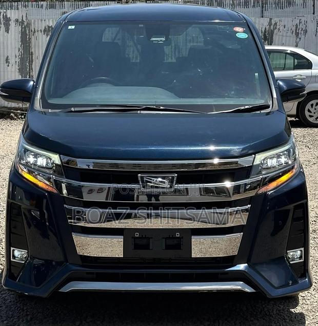 Toyota Noah 2020 Black